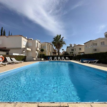 Cozy Nerina Cottage At Harbour Paphos 外观 照片