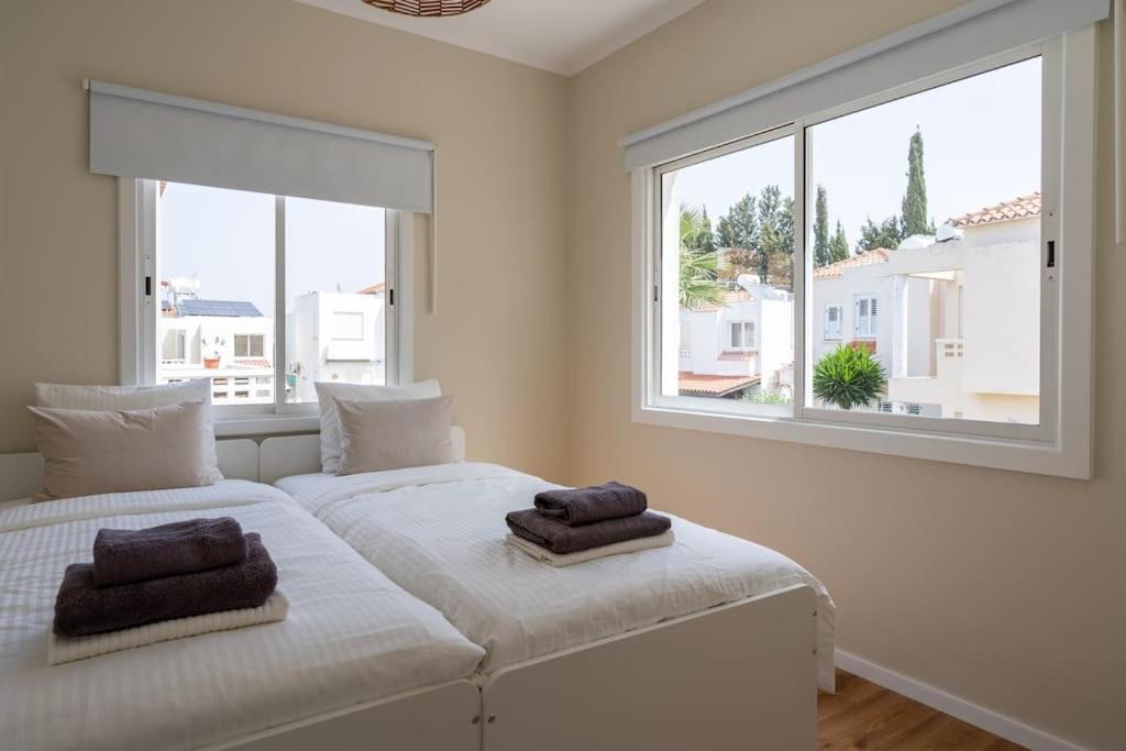 Cozy Nerina Cottage At Harbour Paphos 外观 照片