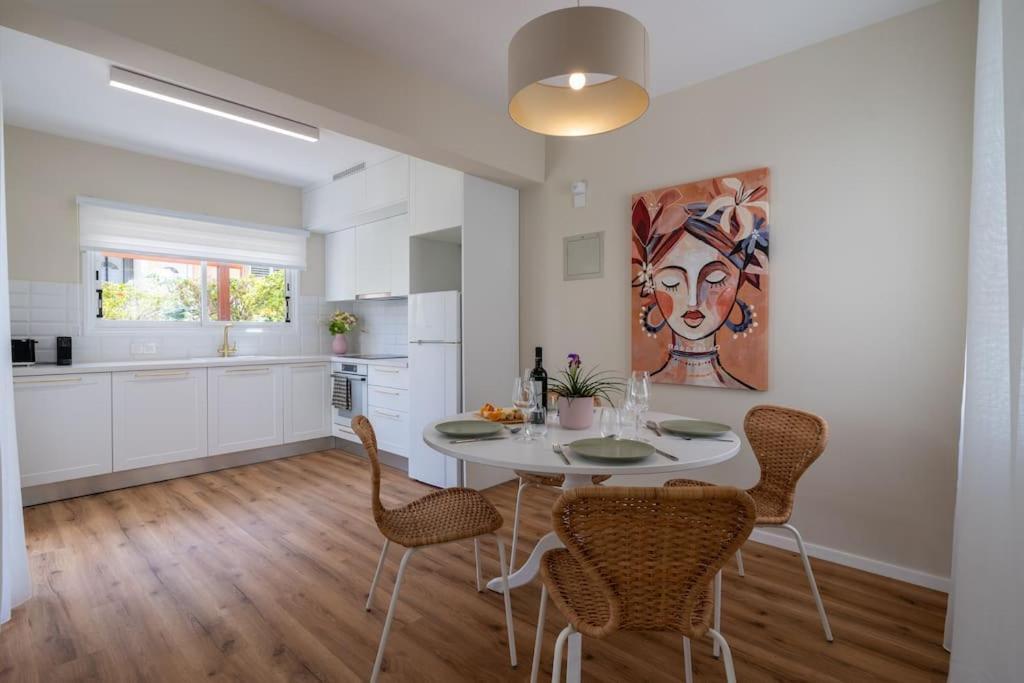 Cozy Nerina Cottage At Harbour Paphos 外观 照片