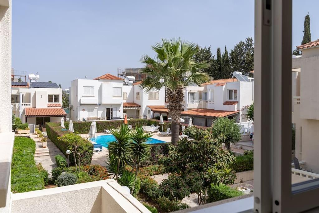 Cozy Nerina Cottage At Harbour Paphos 外观 照片
